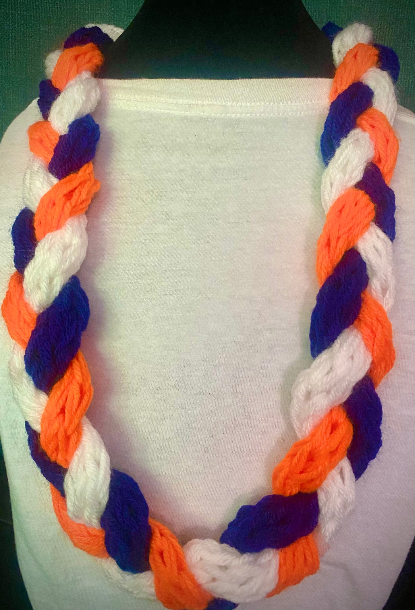 Yarn Lei - Braid