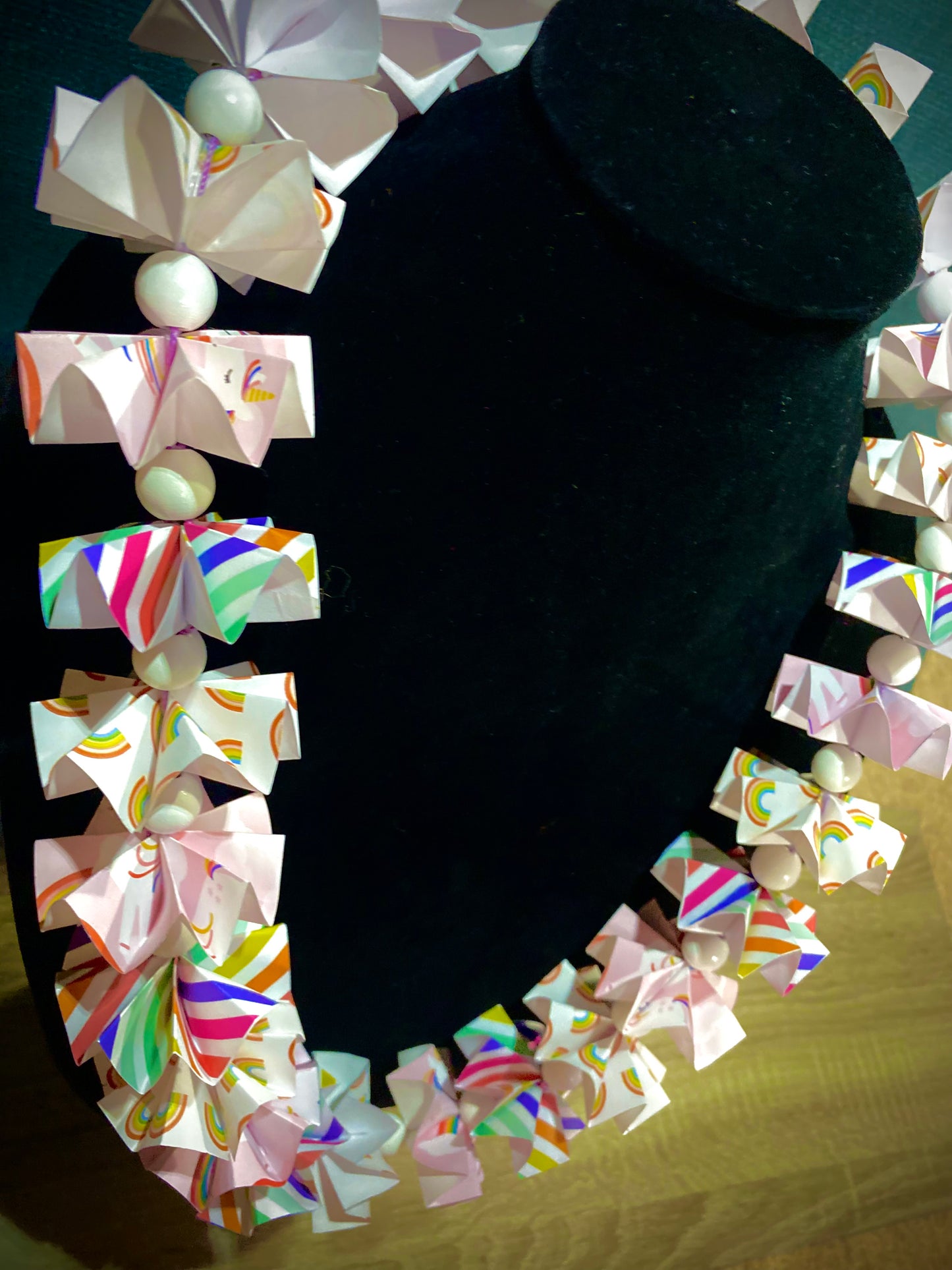 Paper Leis