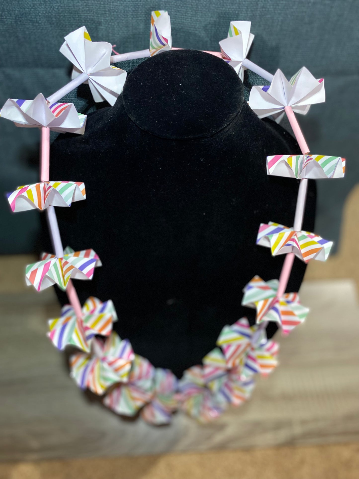 Paper Leis