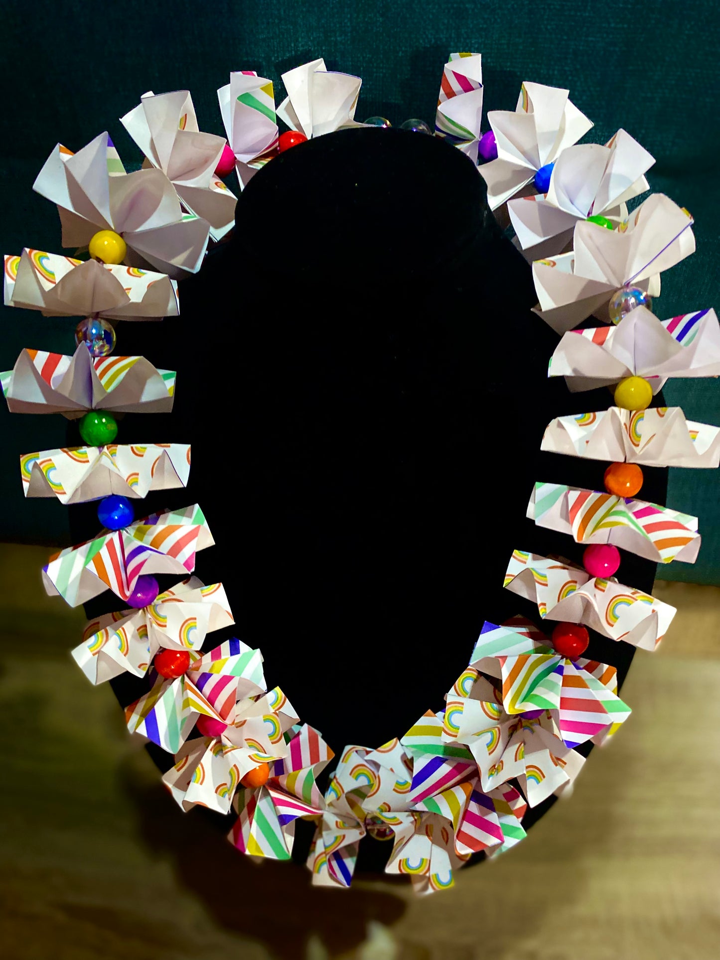 Paper Leis